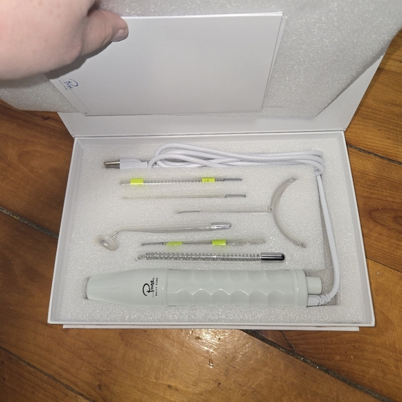 Pure Daily Care NuDerma Professional Skin Therapy Wand - Picture 2 of 2